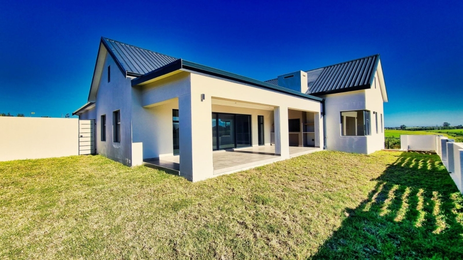 3 Bedroom Property for Sale in Kingswood Golf Estate Western Cape